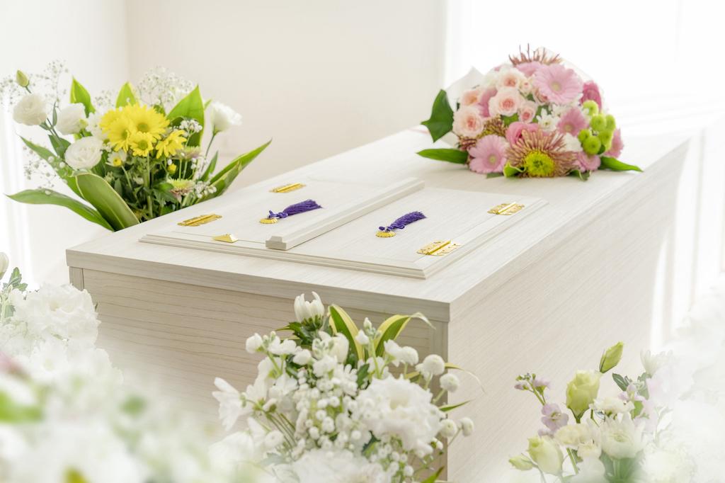 現在の自宅葬は家族葬が主流｜自宅葬のメリット・デメリットを解説