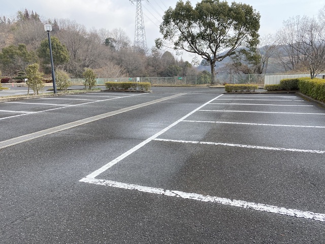 尾道市斎場　駐車場