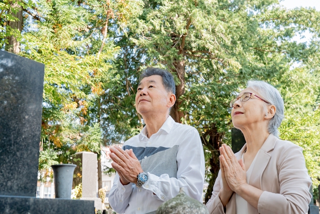 お墓を移動するときの流れと費用を解説！墓石を運ぶといくらになる？