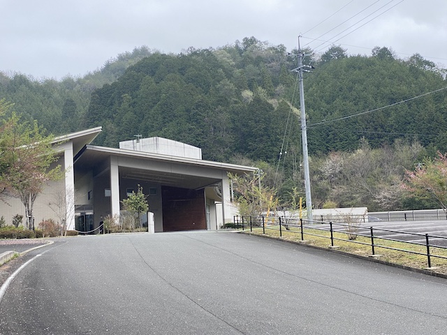 上下斎場翁苑（広島県府中市）火葬場のご案内