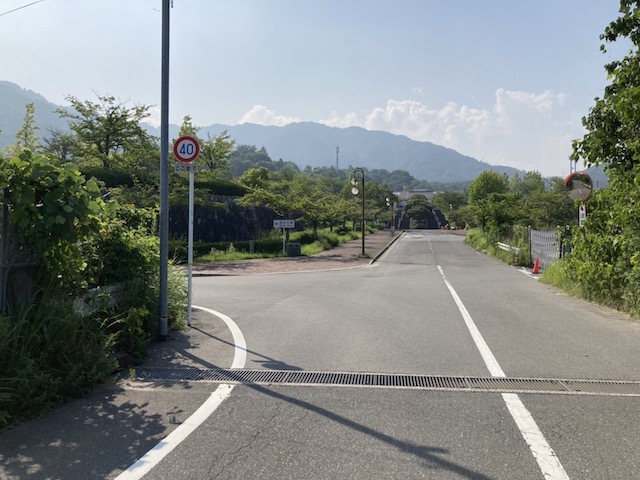 佐伯運動公園前　広島市五日市火葬場入り口