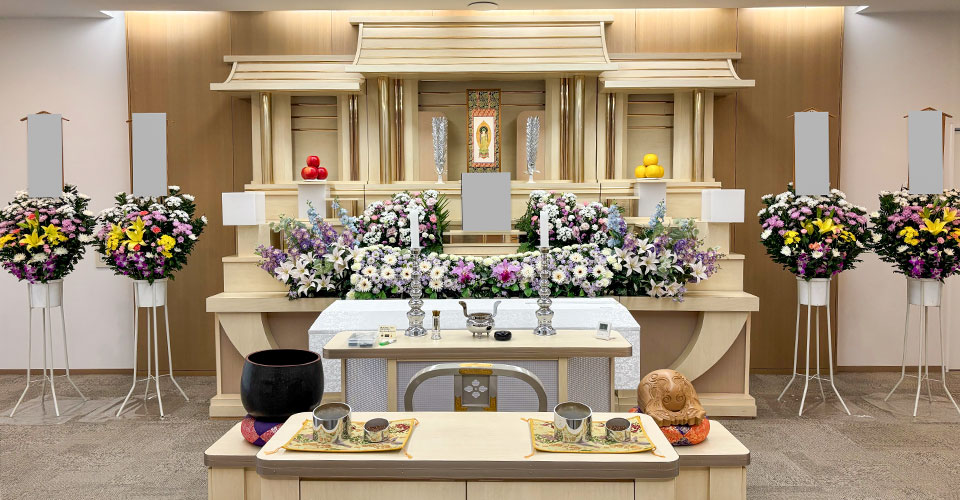 古江会場で華やかな家族葬(通夜・葬儀)